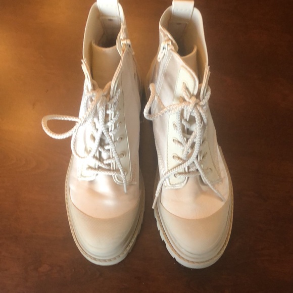 Lug sole Boots - Picture 8 of 10